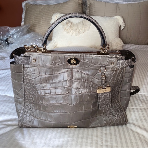 Coach Handbags - Coach Purse
